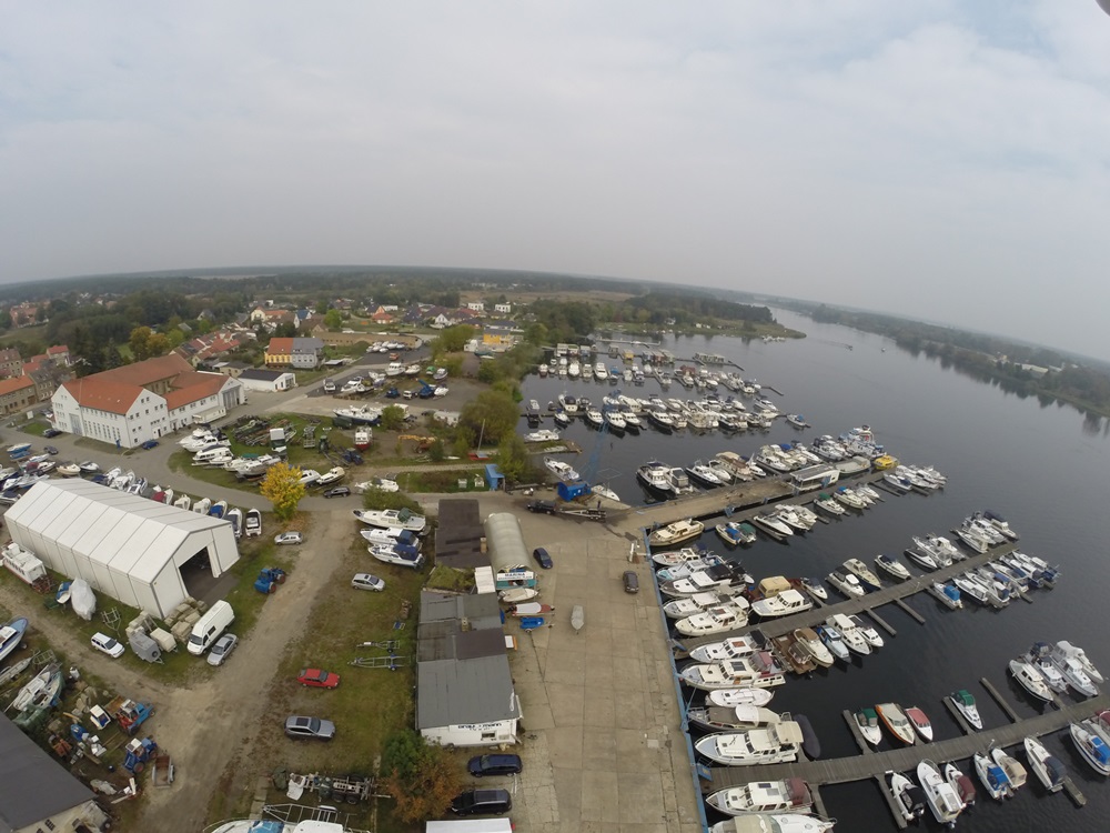 Yacht- und Verkaufshafen Brandenburg-Plaue Yacht- und Verkaufshafen Brandenburg-Plaue